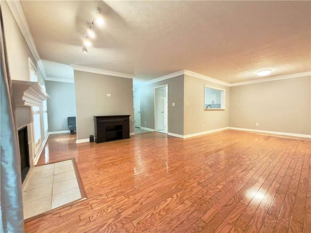 2 bedroom, 2 bathroom, 1,260 sq ft condominium for sale at 1164 Weatherstone Drive, Atlanta, GA 30324 — photo 6