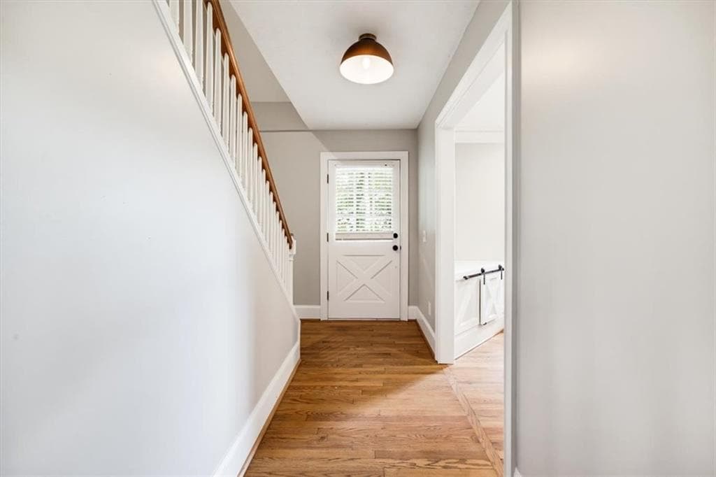 4 bedroom, 3 bathroom, 2,057 sq ft single family residence for sale at 435 NW Stonehenge Drive, Marietta, GA 30064 — photo 7