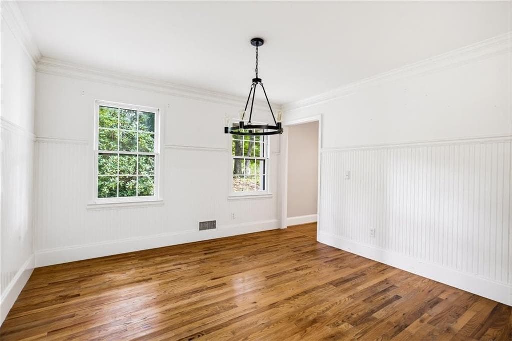 4 bedroom, 3 bathroom, 2,057 sq ft single family residence for sale at 435 NW Stonehenge Drive, Marietta, GA 30064 — photo 10