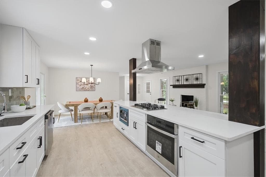 4 bedroom, 2 bathroom, 2,843 sq ft single family residence for sale at 2079 Shady Lane, Tucker, GA 30084 — photo 7