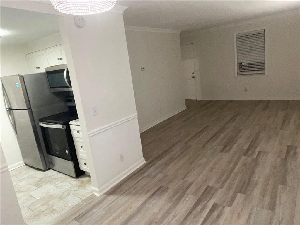 2 bedroom, 2 bathroom, 1,104 sq ft condominium for sale at 115 PLANTATION Drive, Clarkston, GA 30021 — photo 5