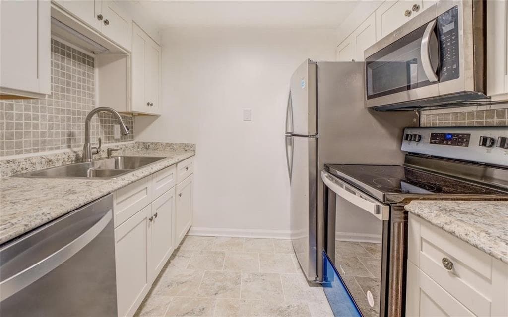 2 bedroom, 2 bathroom, 1,104 sq ft condominium for sale at 115 PLANTATION Drive, Clarkston, GA 30021 — photo 7