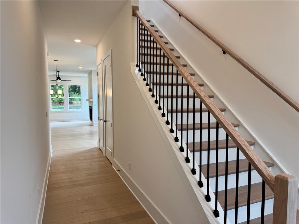 4 bedroom, 4 bathroom, 3,312 sq ft single family residence for sale at 1912 Allyan Drive NE, Marietta, GA 30006 — photo 7