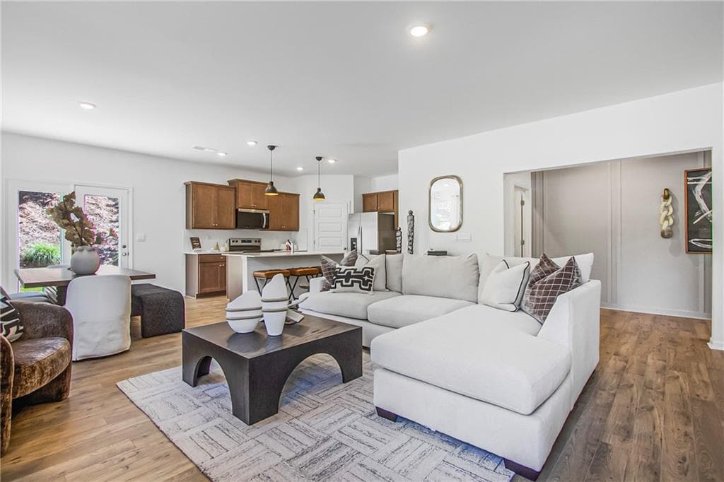 3 bedroom, 3 bathroom, 1,920 sq ft townhouse for sale at 3590 Rowlett Street, Decatur, GA 30034 — photo 6