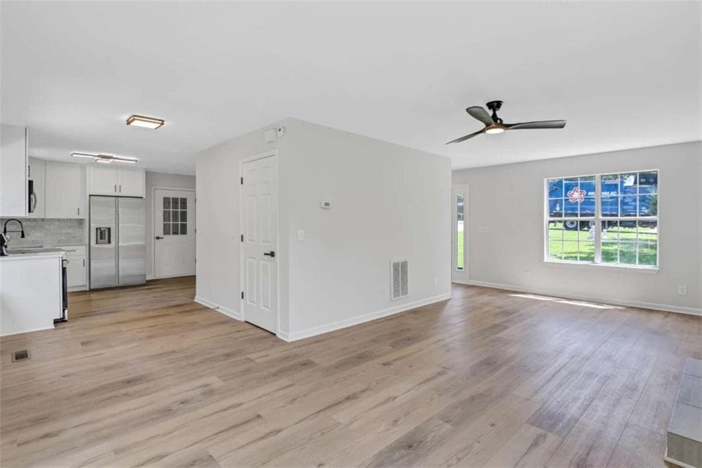 3 bedroom, 3 bathroom, 1,594 sq ft single family residence for sale at 5010 Old Orr Road, Flowery Branch, GA 30542 — photo 4
