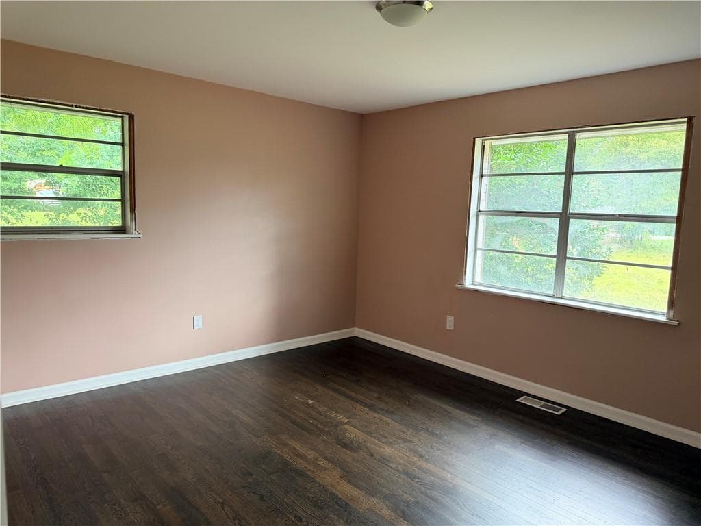 3 bedroom, 2 bathroom, 1,650 sq ft single family residence for sale at 412 E Mcintosh Road, Griffin, GA 30223 — photo 9
