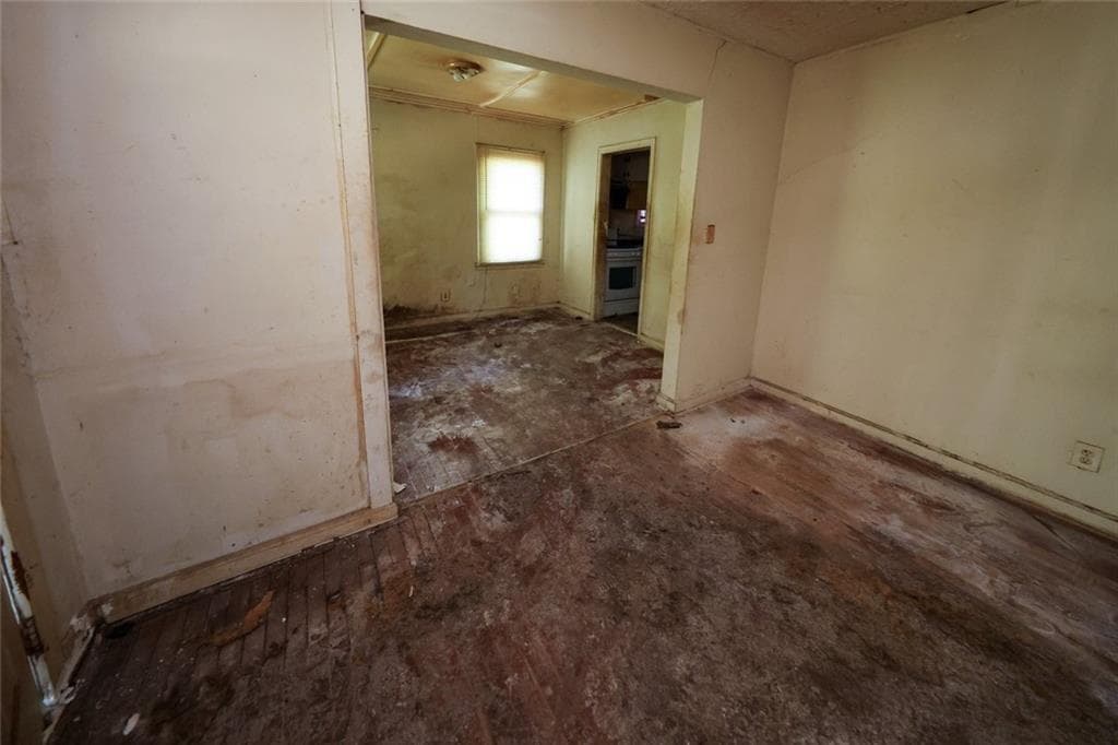 3 bedroom, 2 bathroom, 1,148 sq ft single family residence under contract at 2824 Harlan Drive, Atlanta, GA 30344 — photo 5