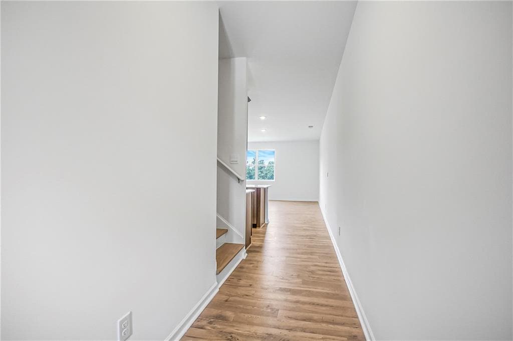 3 bedroom, 3 bathroom, 1,920 sq ft townhouse for sale at 3592 Rowlett Street, Decatur, GA 30034 — photo 2