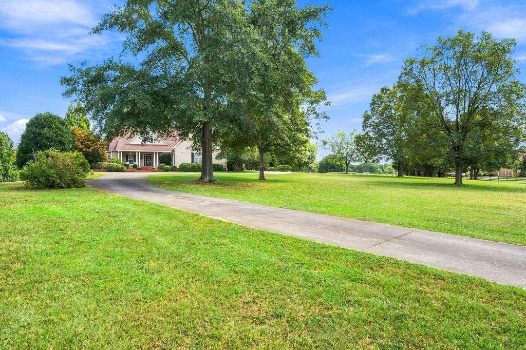 7 bedroom, 7 bathroom, 7,316 sq ft single family residence for sale at 442 Buffalo Creek Road, Carrollton, GA 30117 — photo 3