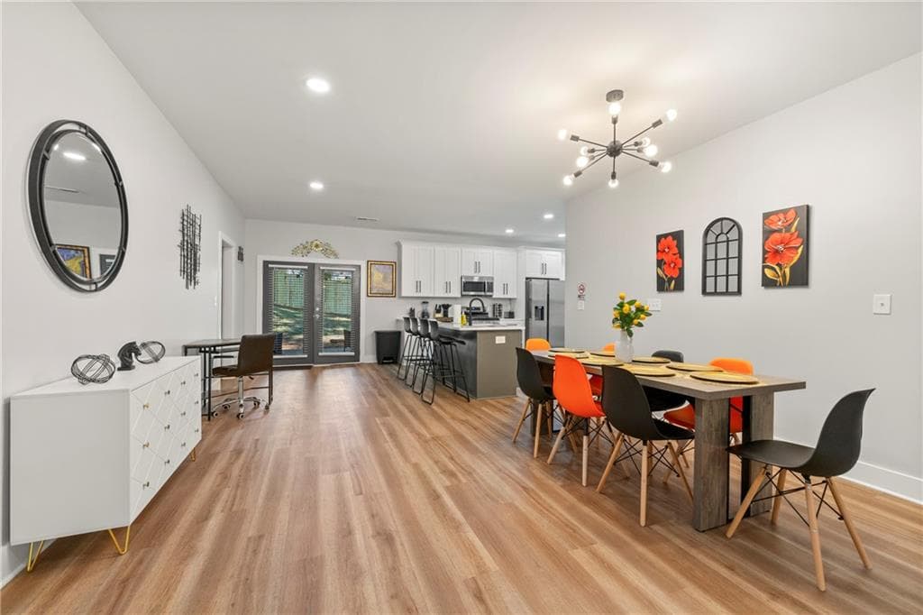 4 bedroom, 4 bathroom, 2,460 sq ft single family residence for sale at 410 Utoy Circle, Atlanta, GA 30331 — photo 8