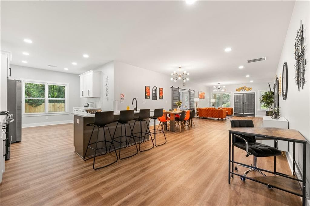 4 bedroom, 4 bathroom, 2,460 sq ft single family residence for sale at 410 Utoy Circle, Atlanta, GA 30331 — photo 9