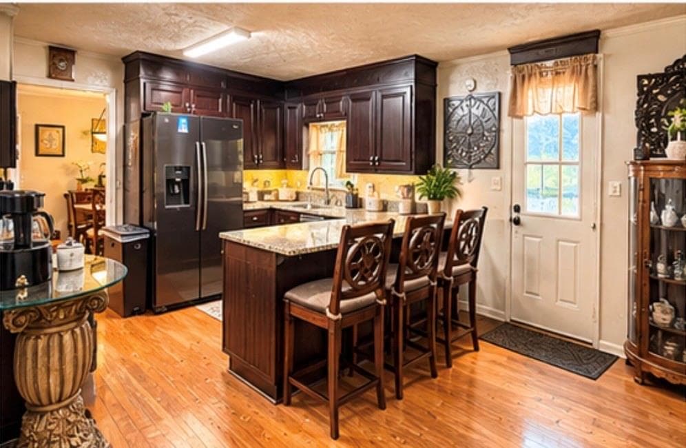 4 bedroom, 2 bathroom, 1,768 sq ft single family residence for sale at 5846 Fox Run, Rex, GA 30273 — photo 5