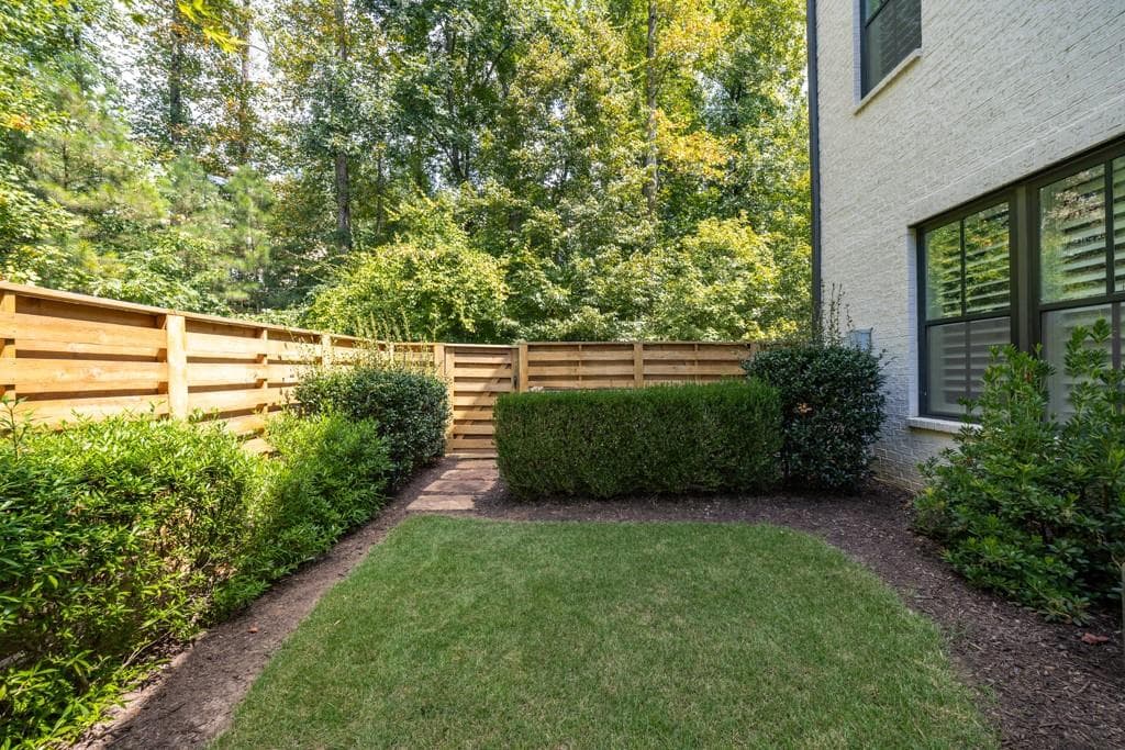 3 bedroom, 4 bathroom, 3,785 sq ft townhouse for rent at 300 Sonatina Terrace Y, Alpharetta, GA 30009 for $5,000 a month — photo 2