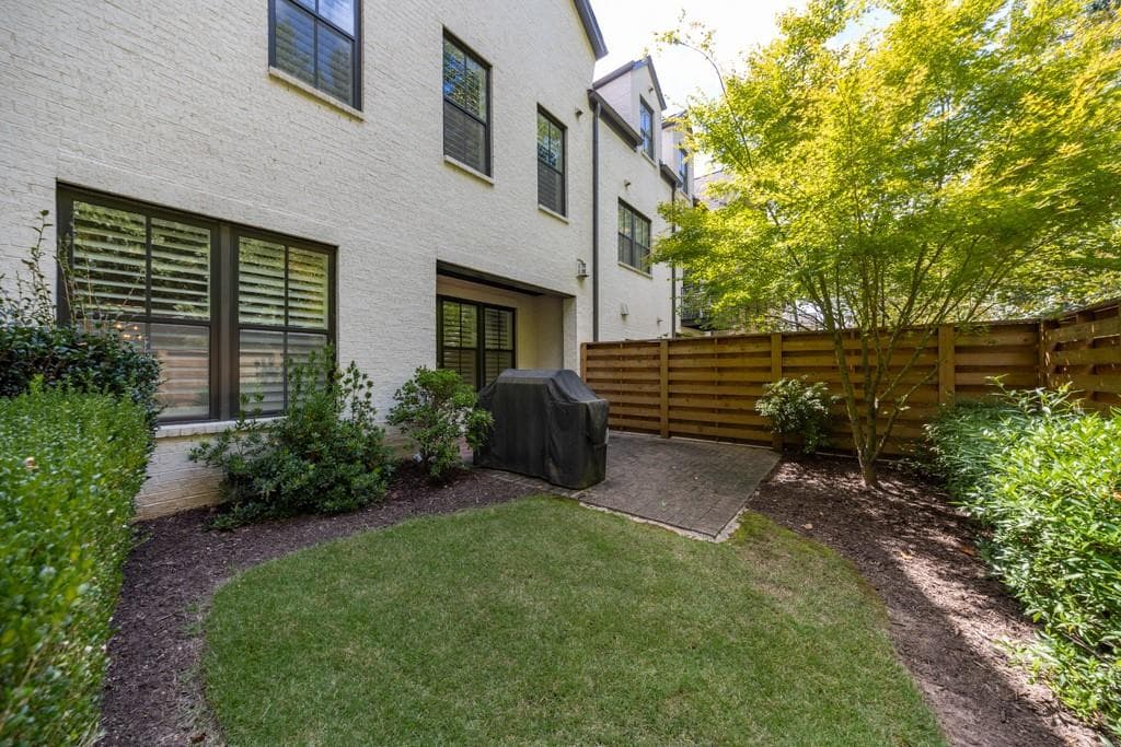 3 bedroom, 4 bathroom, 3,785 sq ft townhouse for rent at 300 Sonatina Terrace Y, Alpharetta, GA 30009 for $5,000 a month — photo 4