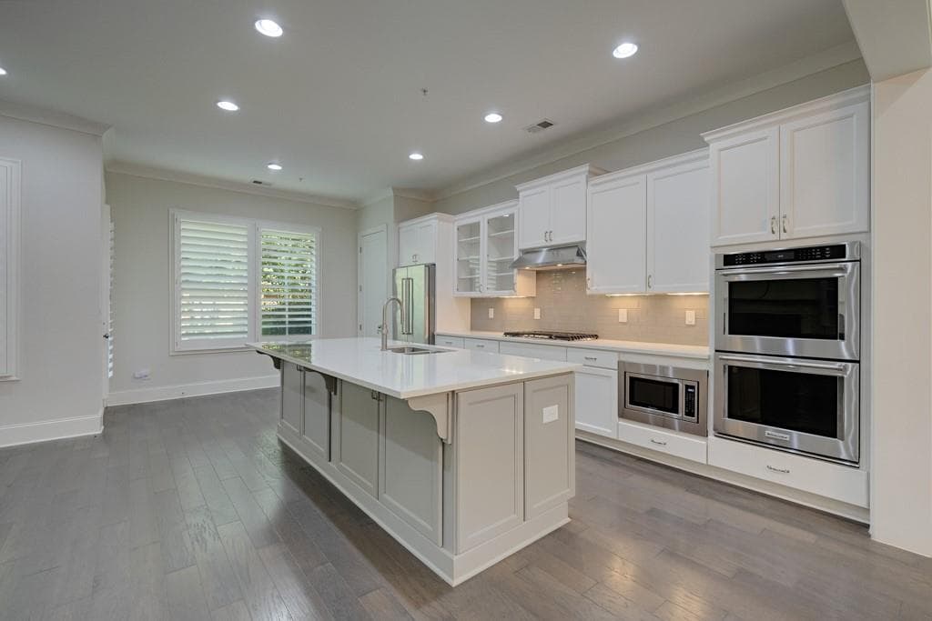 3 bedroom, 4 bathroom, 3,785 sq ft townhouse for rent at 300 Sonatina Terrace Y, Alpharetta, GA 30009 for $5,000 a month — photo 5