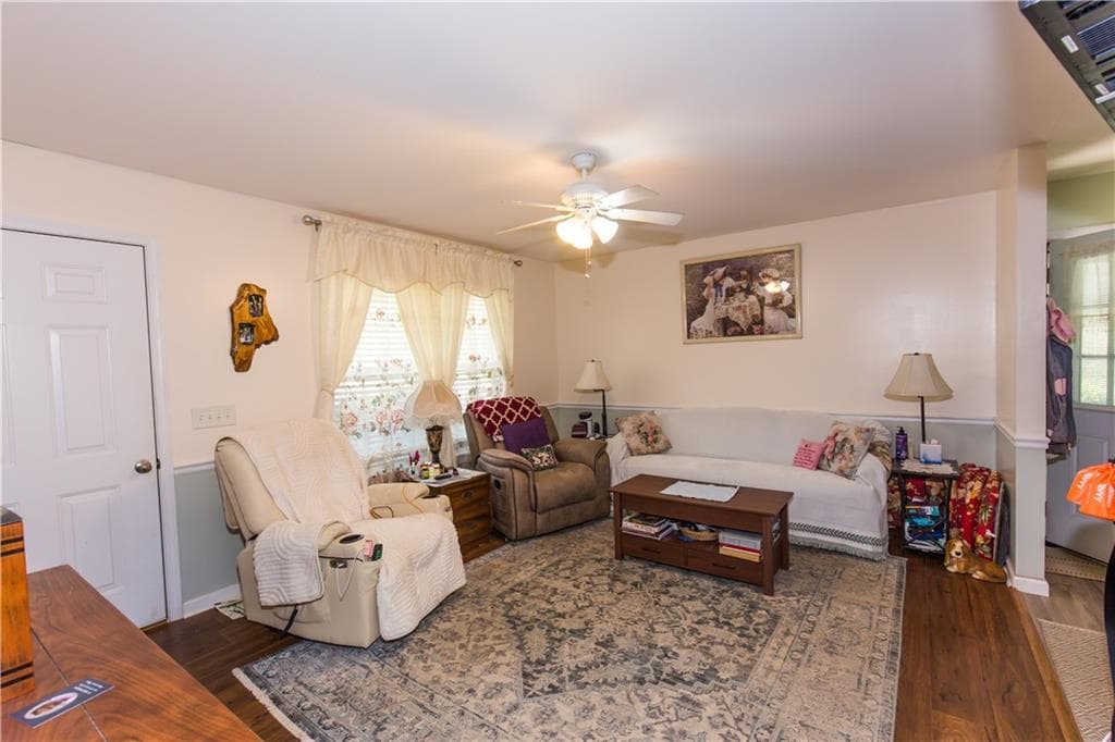 3 bedroom, 2 bathroom, 1,142 sq ft single family residence for sale at 738 Hood Street, Cleveland, GA 30528 — photo 6