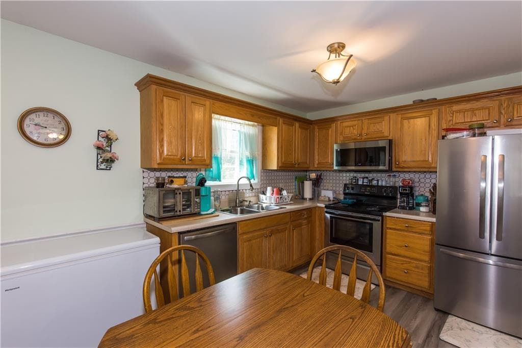 3 bedroom, 2 bathroom, 1,142 sq ft single family residence for sale at 738 Hood Street, Cleveland, GA 30528 — photo 9
