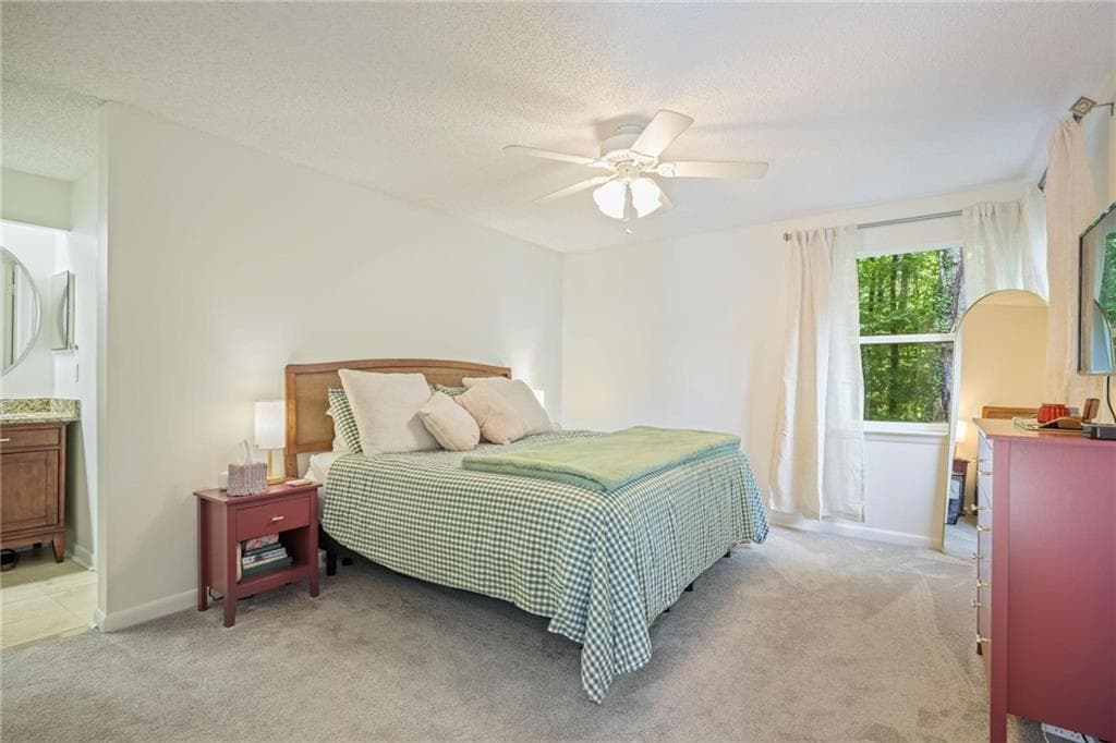2 bedroom, 2 bathroom, 1,600 sq ft condominium for sale at 33 Dunwoody Springs Drive, Atlanta, GA 30328 — photo 10