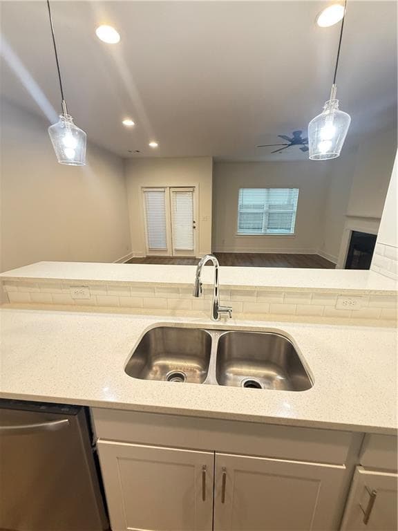 3 bedroom, 3 bathroom, 1,593 sq ft townhouse for sale at 5771 Calle Vista Drive, Lithonia, GA 30058 — photo 5