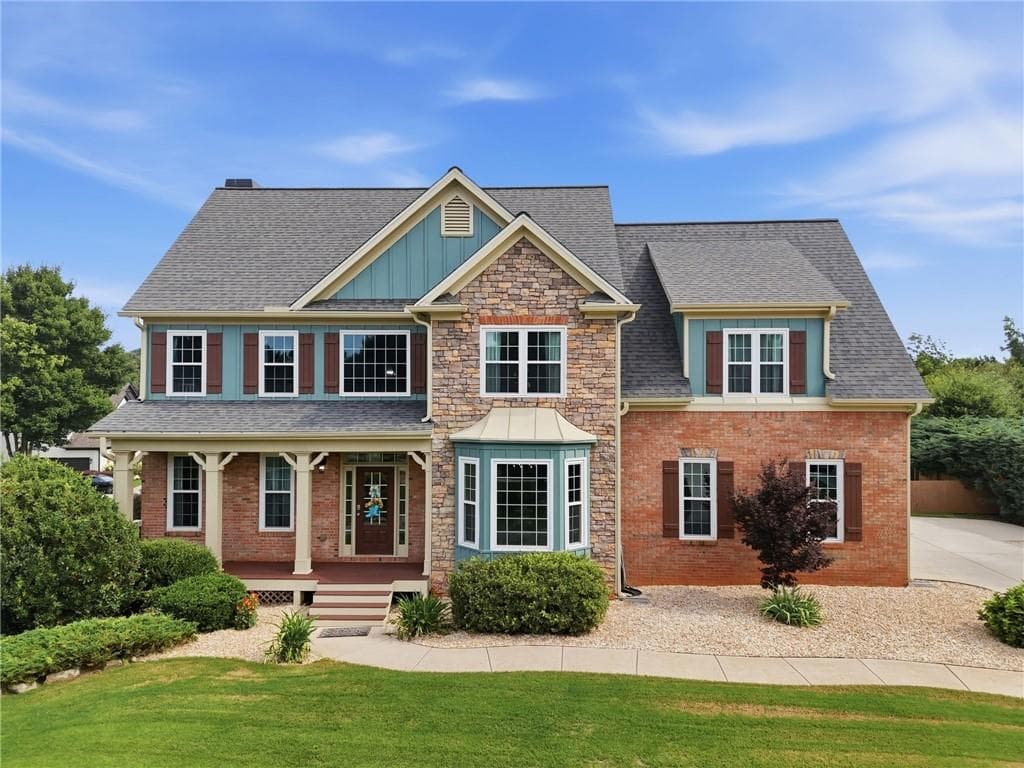 5 bedroom, 4 bathroom, 3,451 sq ft single family residence for rent at 8205 Applewood Court, Gainesville, GA 30506 for $3,200 a month