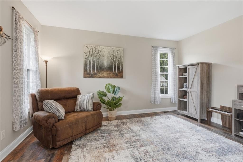5 bedroom, 4 bathroom, 3,451 sq ft single family residence for rent at 8205 Applewood Court, Gainesville, GA 30506 for $3,200 a month — photo 8