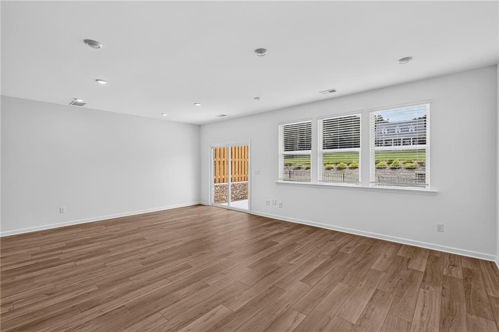 3 bedroom, 3 bathroom, 1,810 sq ft townhouse for sale at 116 Rope Mill Court 5, Holly Springs, GA 30115 — photo 8