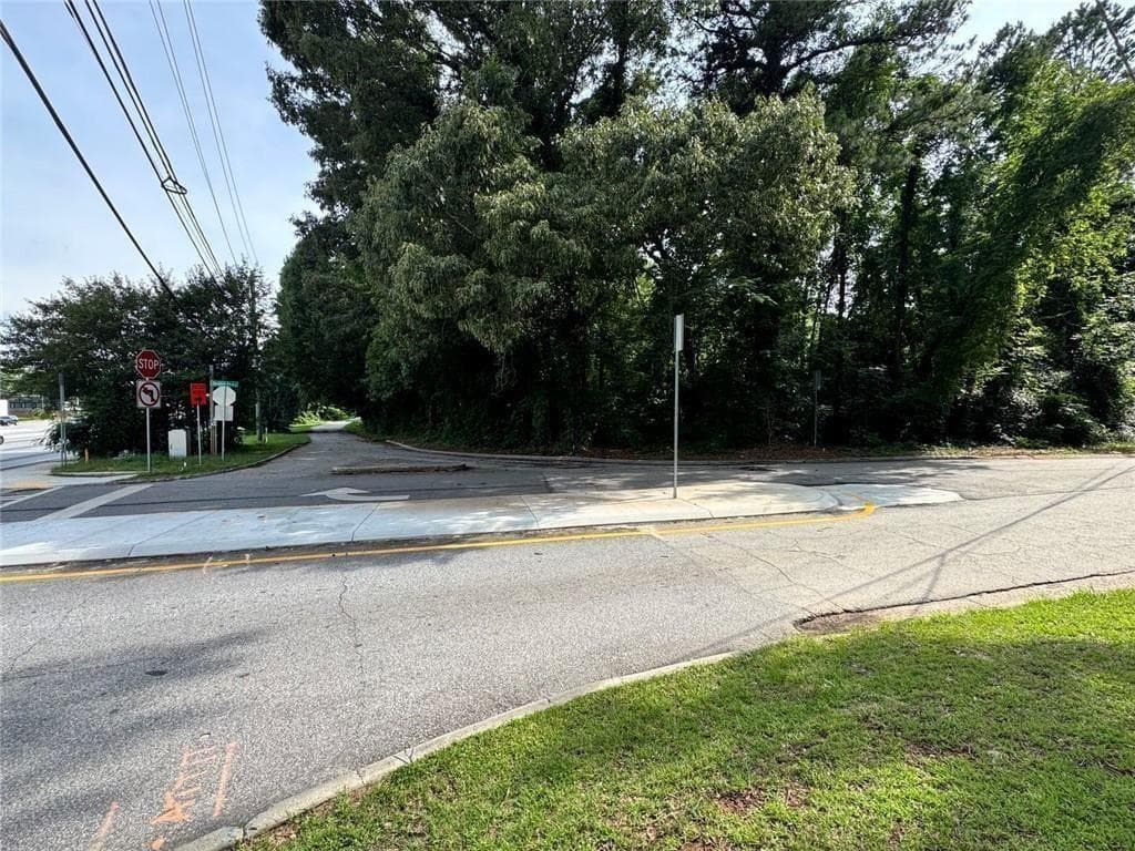 unimproved land for sale at 535 Camelot Parkway, Jonesboro, GA 30236 — photo 2