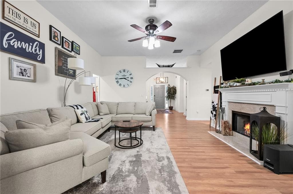 3 bedroom, 3 bathroom, 2,284 sq ft single family residence for sale at 1413 Prospect View Court, Lawrenceville, GA 30043 — photo 5