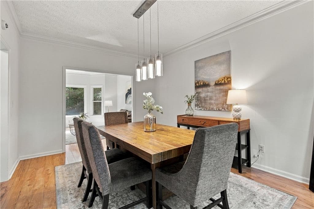 6 bedroom, 5 bathroom, 5,432 sq ft single family residence under contract at 334 Justin Drive, Woodstock, GA 30188 — photo 8