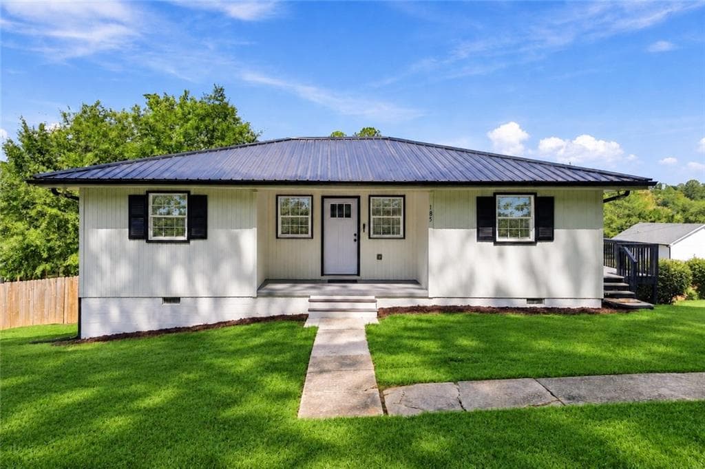 3 bedroom, 1 bathroom, 1,014 sq ft single family residence for sale at 185 Northridge Road, Ball Ground, GA 30107 — photo 2