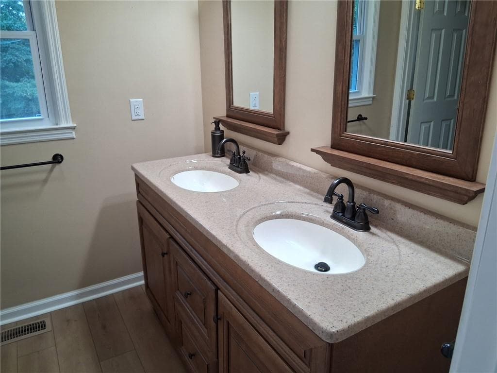 3 bedroom, 3 bathroom, 1,915 sq ft single family residence for sale at 243 Mountain View Drive, Gainesville, GA 30501 — photo 10