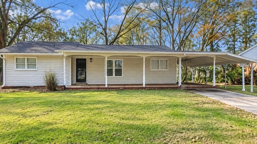 3 bedroom, 2 bathroom, 1,260 sq ft single family residence for rent at 916 Jones Mill Road, Cartersville, GA 30120 for $2,000 a month