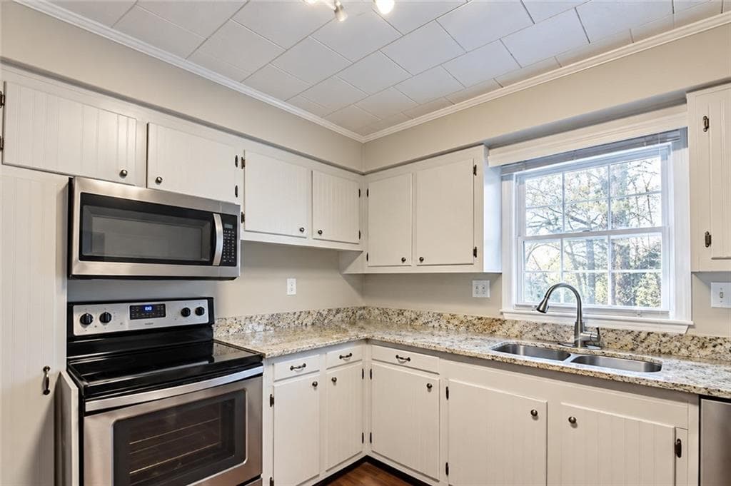 3 bedroom, 2 bathroom, 1,260 sq ft single family residence for rent at 916 Jones Mill Road, Cartersville, GA 30120 for $2,000 a month — photo 5