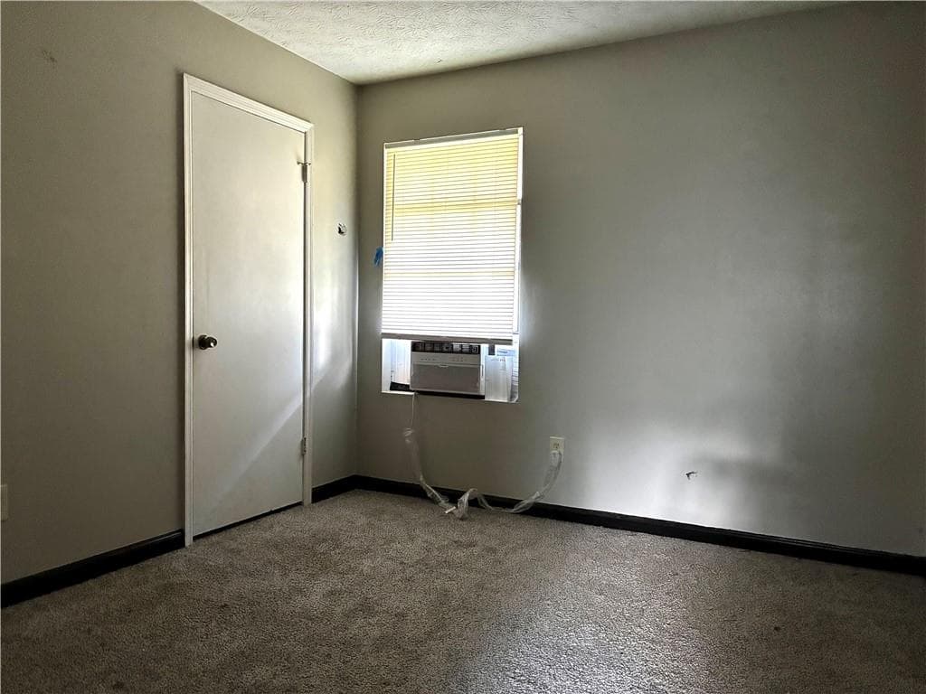 3 bedroom, 2 bathroom, 1,229 sq ft single family residence for sale at 3901 Wood Path Drive, Stone Mountain, GA 30083 — photo 10