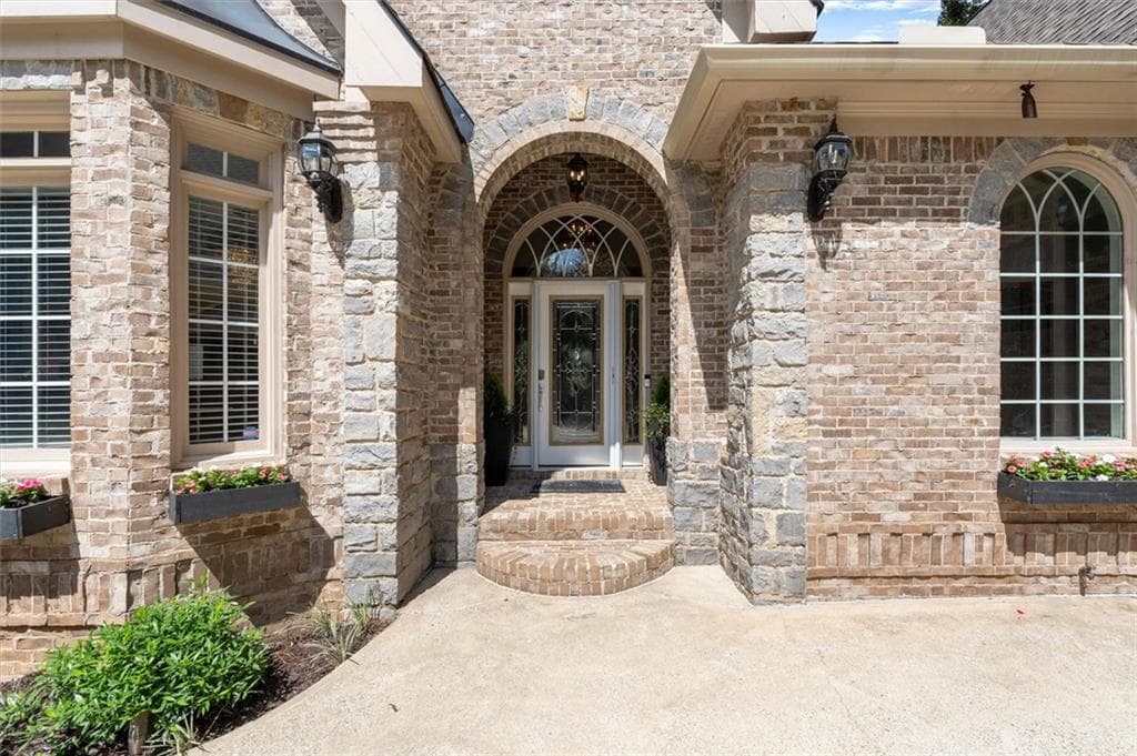 5 bedroom, 5 bathroom, 5,252 sq ft single family residence for sale at 101 Bree Lane, Canton, GA 30114 — photo 4