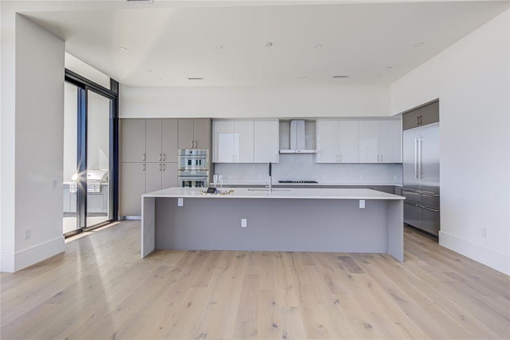3 bedroom, 4 bathroom, 2,985 sq ft condominium for sale at 2425 Peachtree Road 1605, Atlanta, GA 30305 — photo 8