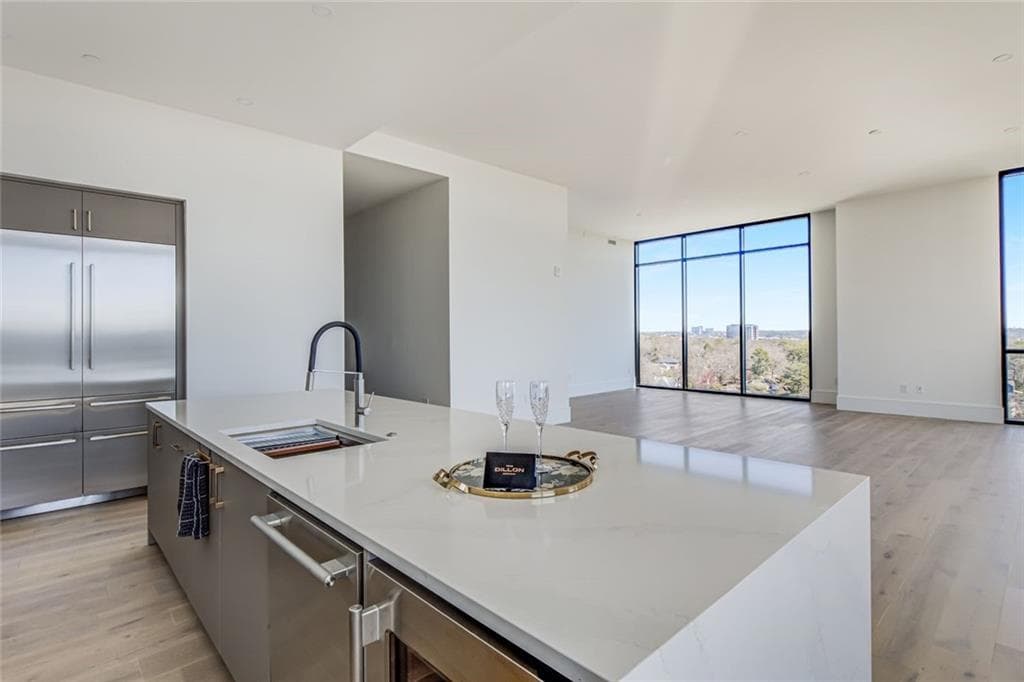 3 bedroom, 4 bathroom, 2,985 sq ft condominium for sale at 2425 Peachtree Road 1605, Atlanta, GA 30305 — photo 10