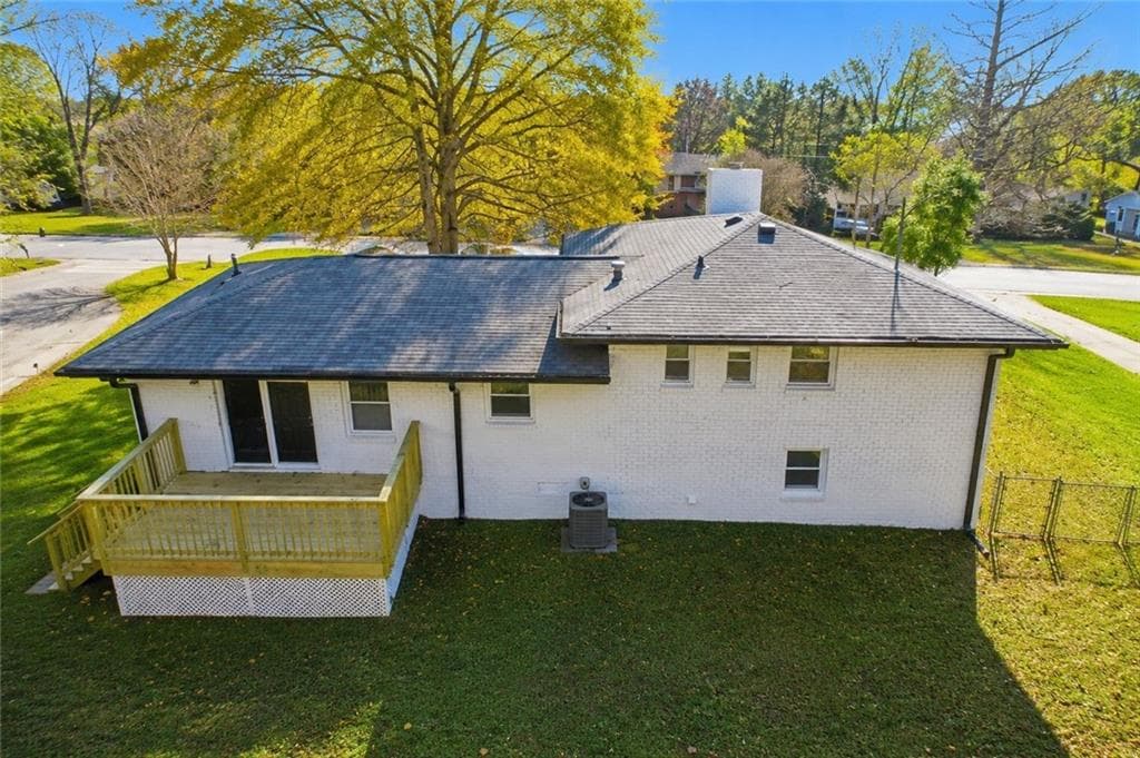 3 bedroom, 2 bathroom, 1,350 sq ft single family residence for sale at 4675 Lincoln Way, Lilburn, GA 30047 — photo 3