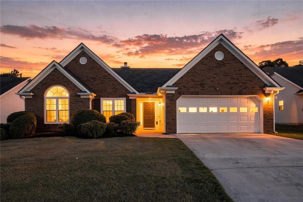 3 bedroom, 2 bathroom, 1,852 sq ft single family residence for sale at 2762 Hillvale Cove Way, Lithonia, GA 30058 — photo 7