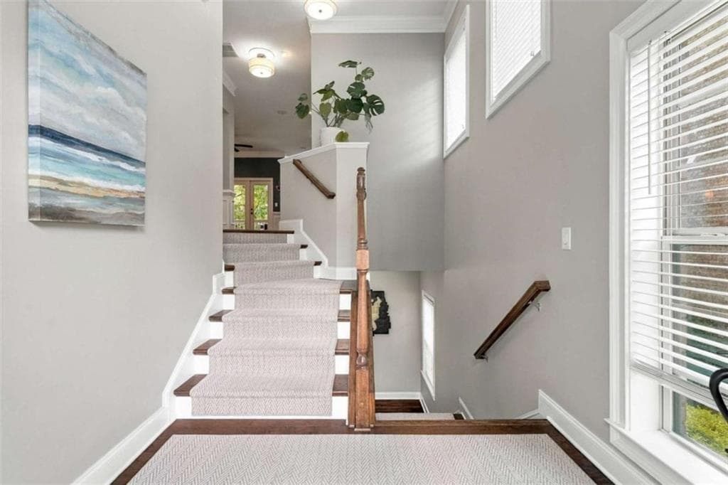 3 bedroom, 4 bathroom, 3,752 sq ft townhouse under contract at 1875 Cedar Glenn Way, Atlanta, GA 30339 — photo 3