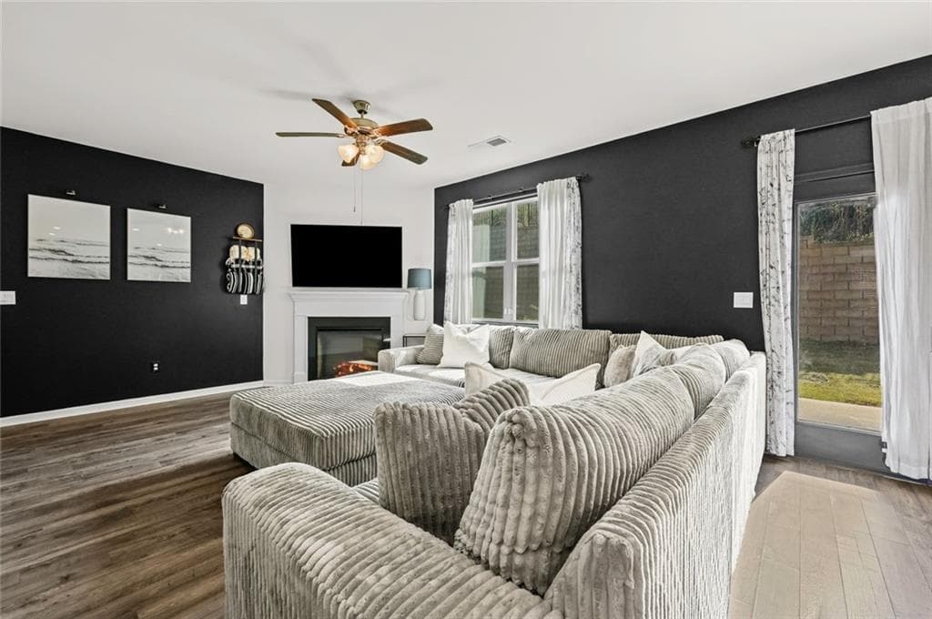 4 bedroom, 3 bathroom, 2,175 sq ft single family residence for sale at 1526 Battle Brook Drive, Conyers, GA 30012 — photo 6
