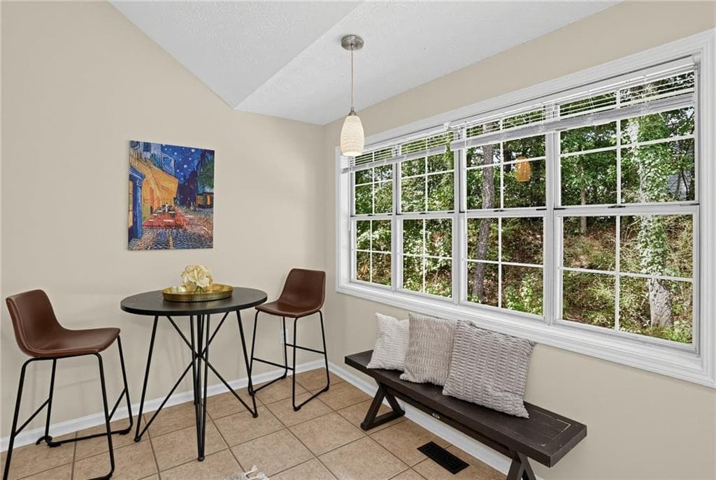 4 bedroom, 3 bathroom, 1,985 sq ft single family residence for sale at 2734 Ashbury Point Lane, Marietta, GA 30066 — photo 9