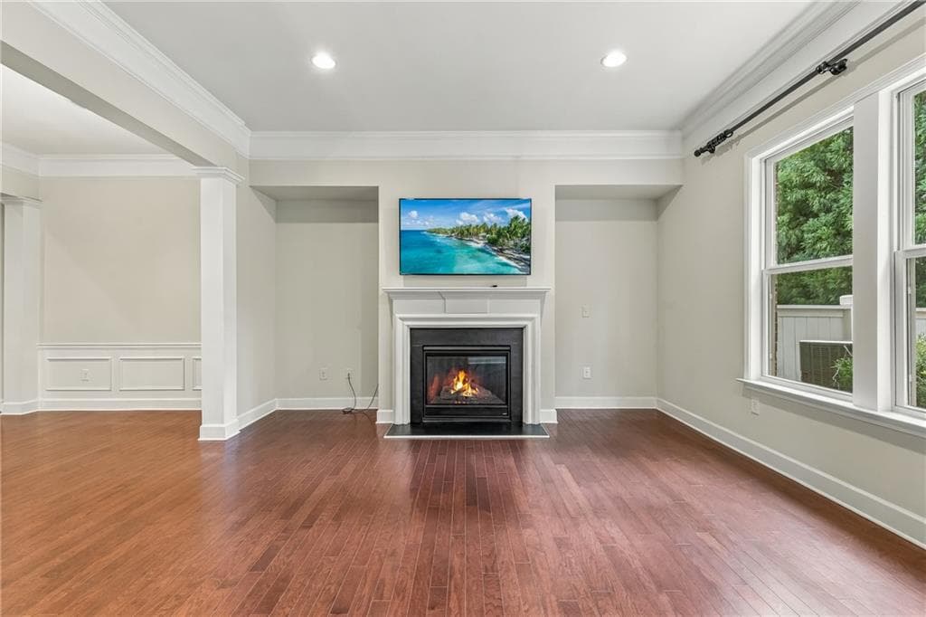 3 bedroom, 4 bathroom, 2,518 sq ft townhouse for sale at 143 Barkley Lane, Sandy Springs, GA 30328 — photo 9