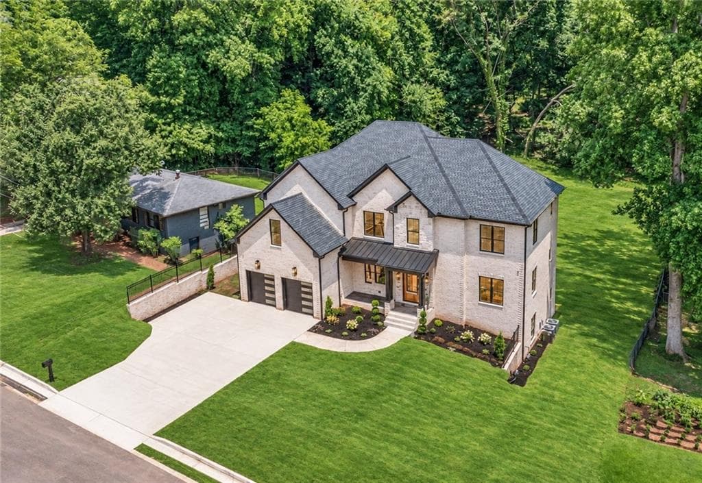 5 bedroom, 5 bathroom, 6,075 sq ft single family residence for sale at 570 Power Avenue, Buford, GA 30518 — photo 3