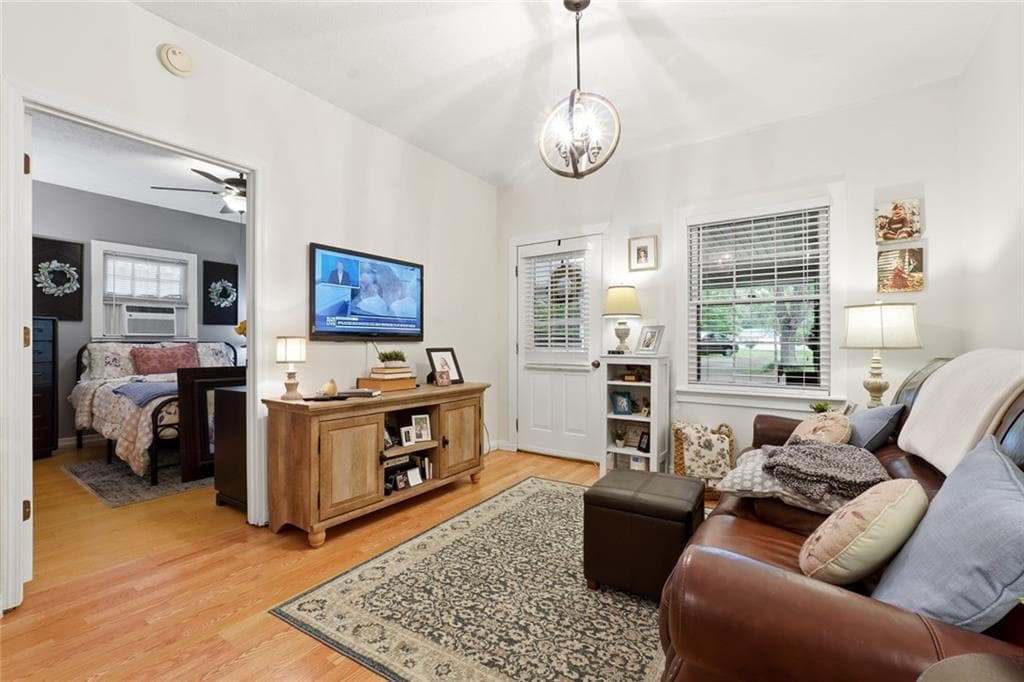 4 bedroom, 2 bathroom, 1,795 sq ft single family residence for sale at 5 Elaine Drive, Cave Spring, GA 30124 — photo 5