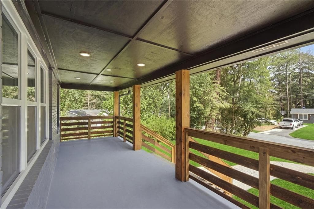 4 bedroom, 3 bathroom, 2,146 sq ft single family residence for sale at 2531 Hood Avenue, Atlanta, GA 30318 — photo 4