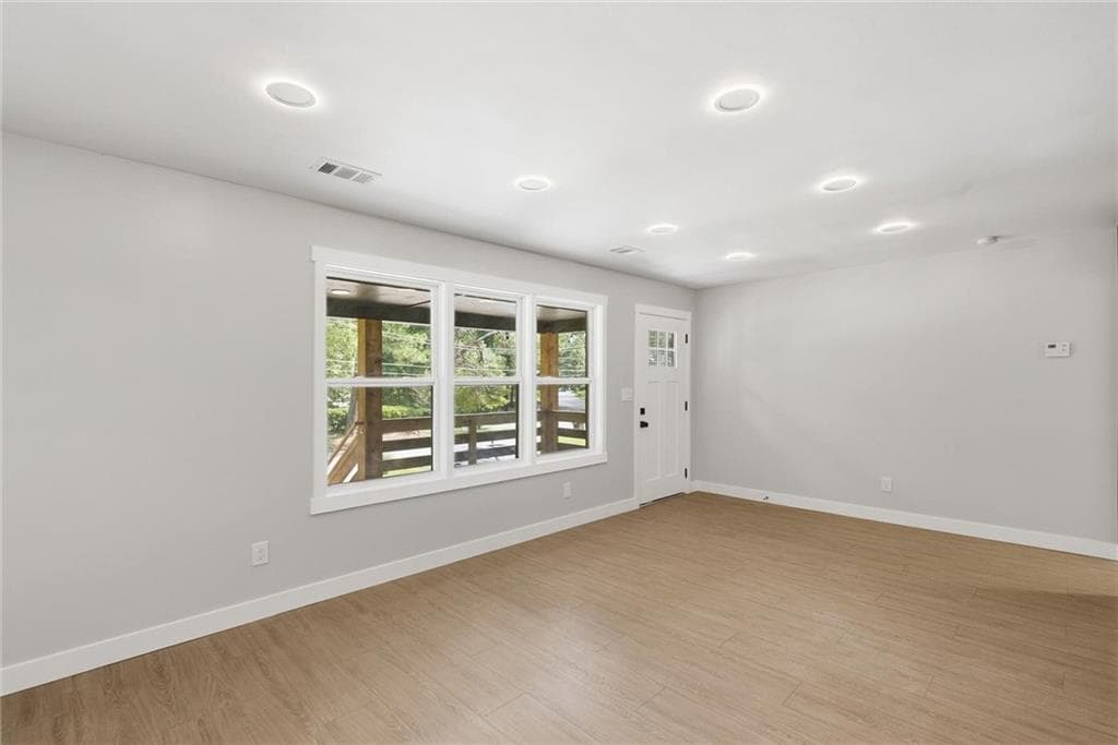 4 bedroom, 3 bathroom, 2,146 sq ft single family residence for sale at 2531 Hood Avenue, Atlanta, GA 30318 — photo 7