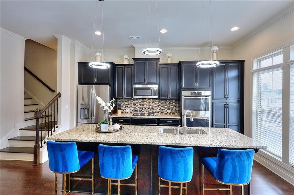 4 bedroom, 4 bathroom, 2,213 sq ft townhouse for sale at 1306 Harris Way, Brookhaven, GA 30319 — photo 2
