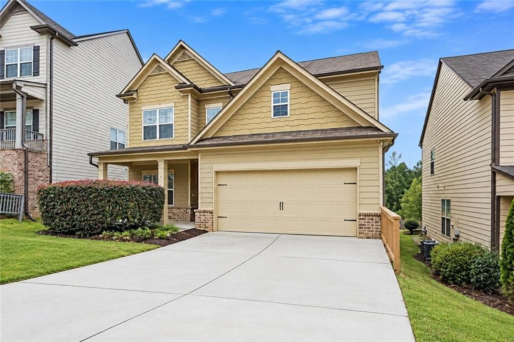 5 bedroom, 3 bathroom, 2,193 sq ft single family residence for sale at 5050 Glencliff Drive, Buford, GA 30518 — photo 3