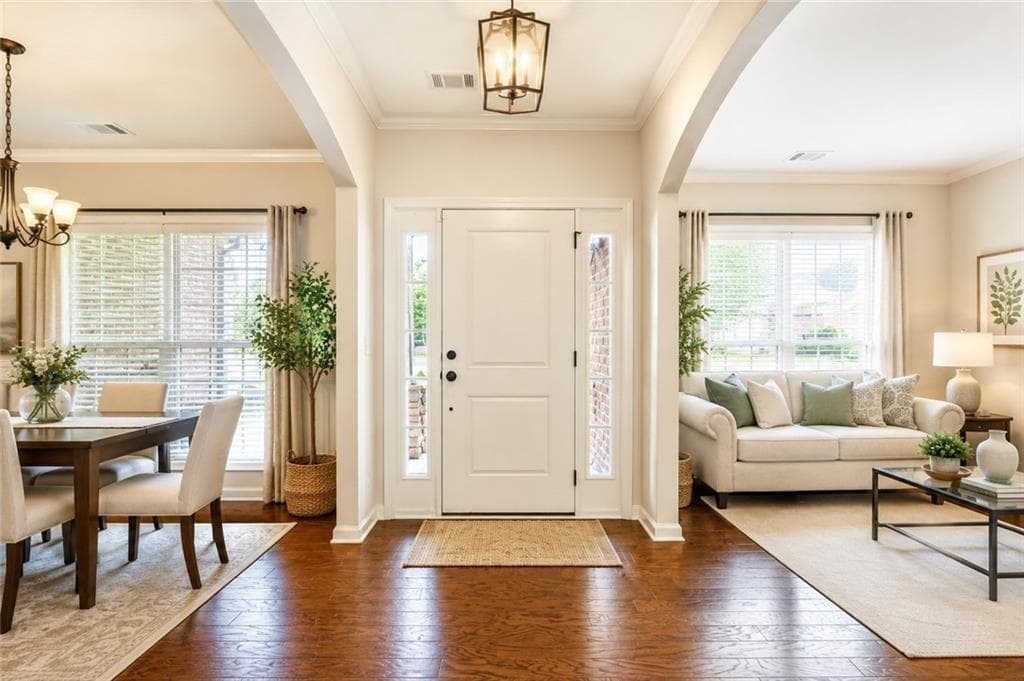 6 bedroom, 5 bathroom, 4,010 sq ft single family residence for rent at 5265 Winflow Way, Suwanee, GA 30024 for $3,900 a month — photo 2